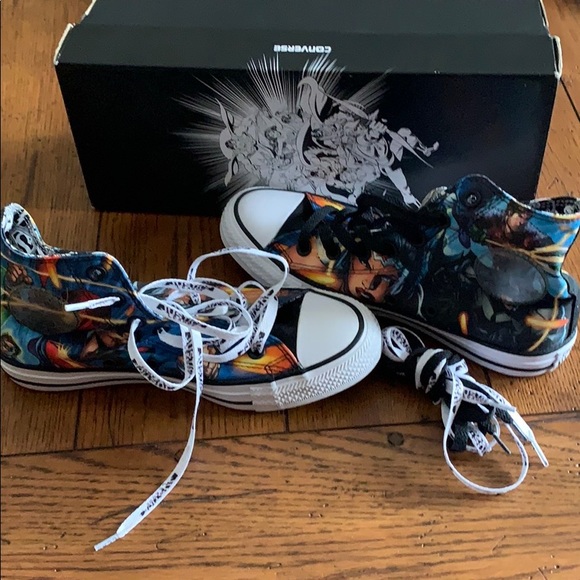 DC Comic Converse - Picture 3 of 9